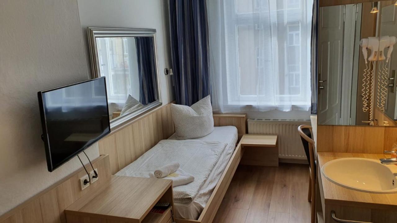Bornholmer Hof Im Prenzlauer Berg Berlin Luaran gambar