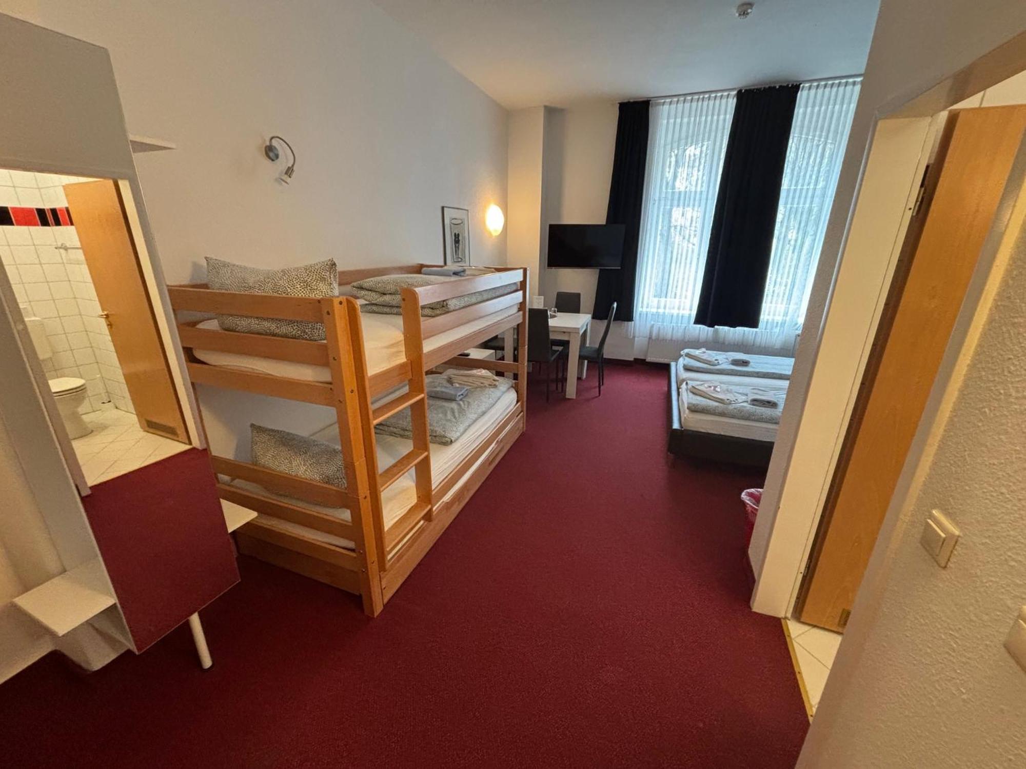 Bornholmer Hof Im Prenzlauer Berg Berlin Luaran gambar